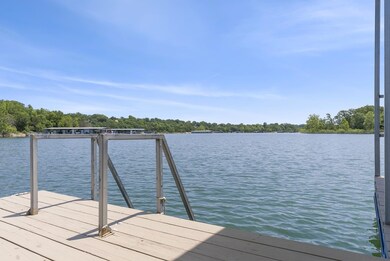 71 Iris Ln, Kimberling City, MO 65686 - photo 2