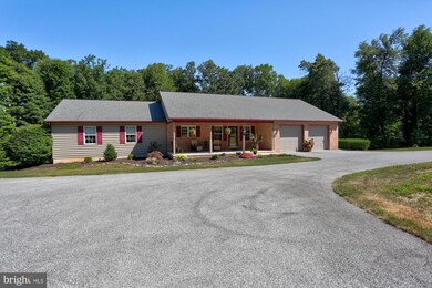 126 Loop Rd, Quarryville, PA 17566 - photo 3