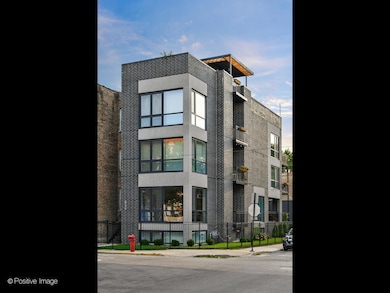 856 N Campbell Ave unit 3, Chicago, IL 60622 - photo 3