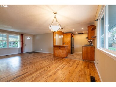 Living Room/Dining Room