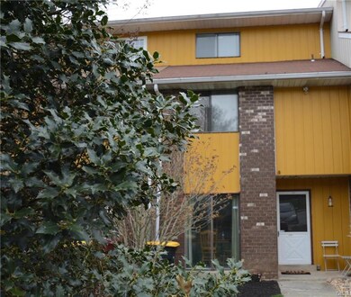 1570 Creekside Rd, Whitehall, PA 18052 - photo 2