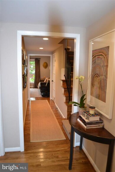 1141 Randolph Rd, McLean, VA 22101 - photo 2