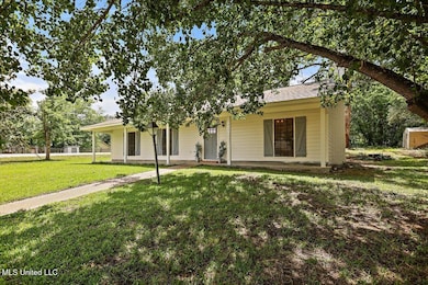02-800 Longwood Pl