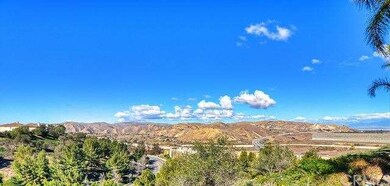 AMAZING VIEWS OF THE MOUNTAINS & SUNSETS FROM THE 