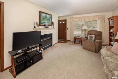 2807 4th St, Moline, IL 61265 - photo 5
