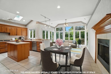 3236 Deep Water Ln, Maumee, OH 43537 - photo 3