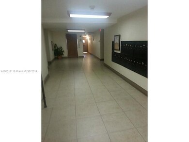 9360 Fontainebleau Blvd unit 408, Miami, FL 33172 - photo 3