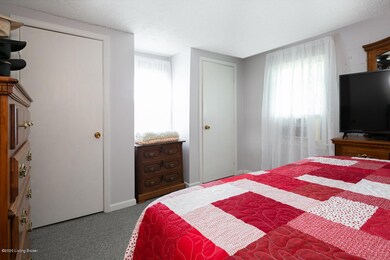 959 Houghlin Rd, Bloomfield, KY 40008 - photo 7