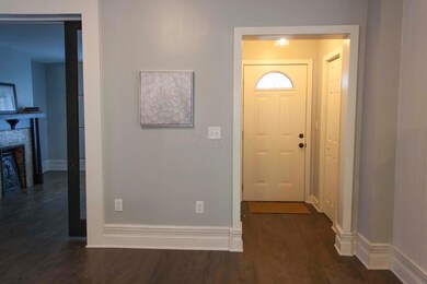 Entry/Foyer