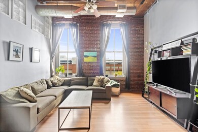 35 Channel Center St unit 208, Boston, MA 02210 - photo 5