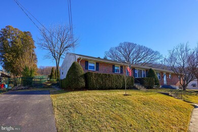 3611 Chestnut St, Reading, PA 19605 - photo 4