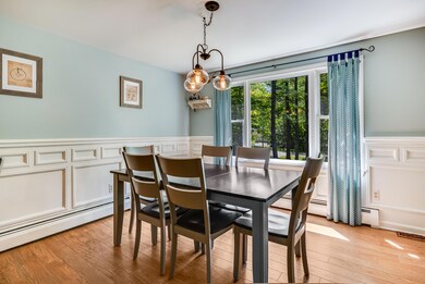 12 Summit dining room