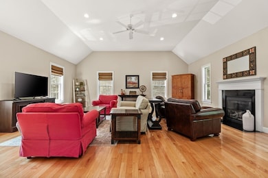 122 Carlisle Rd, Westford, MA 01886 - photo 2