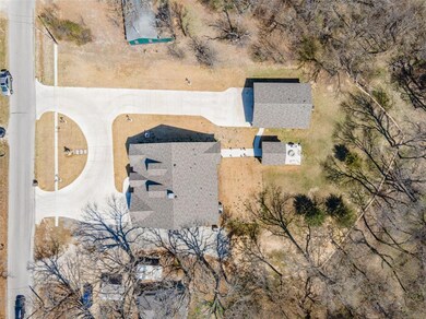 161 Avondale Ave, Azle, TX 76020 - photo 4