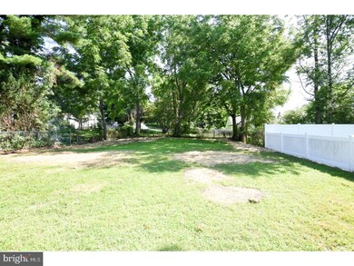 2513 Woodland Rd, Abington, PA 19001 - photo 3