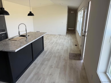 7537 Reese Rd unit B, Cheyenne, WY 82009 - photo 4