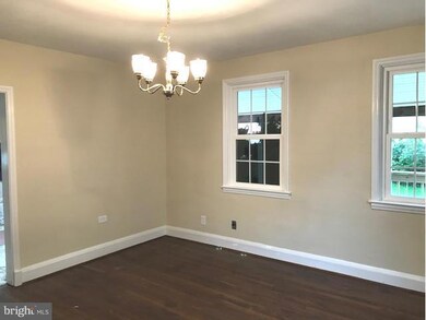 5417 Hillburn Ave, Baltimore, MD 21214 - photo 7