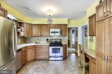 7505 Rocksham Dr, Towson, MD 21286 - photo 6