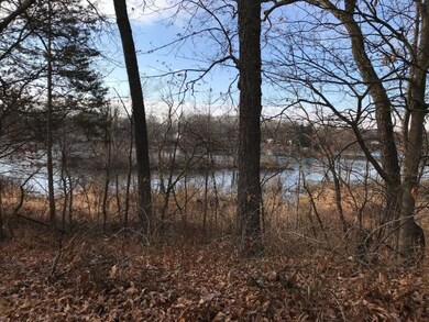 Bluff Dr