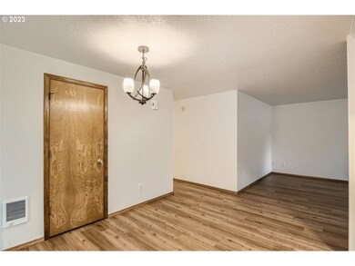 580 SE 5th Ave, Canby, OR 97013 - photo 7