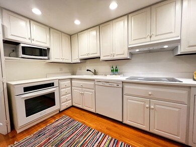 Wellesley Green Condominiums unit 146, Wellesley, MA 02482 - photo 5