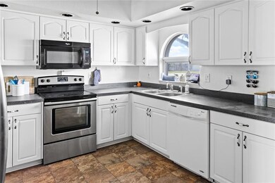 132 Mocha Ct, Punta Gorda, FL 33983 - photo 6