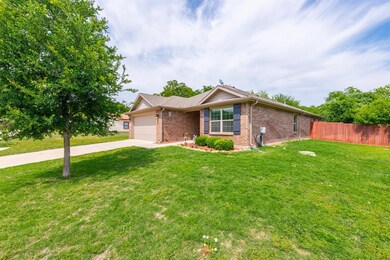 244 Walnut Bend Rd, Springtown, TX 76082 - photo 3