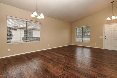 104-FrontRoom_1