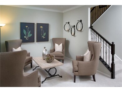 FORMAL LIVING OR FORMAL DINING