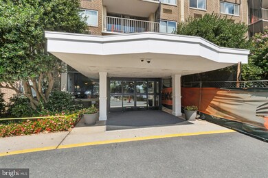 Hunting Creek Club unit 111, Alexandria, VA 22303 - photo 3