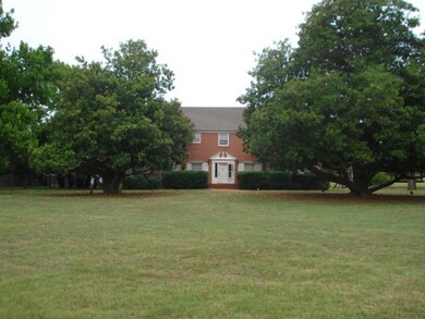 2006 N Country Club Rd, Duncan, OK 73533 - photo 3