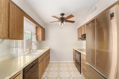 0008-09 - Rolling Hills