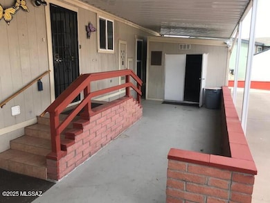 2920 Western Way Covered Patio