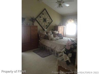 696 Fairfield Rd, Fayetteville, NC 28303 - photo 3