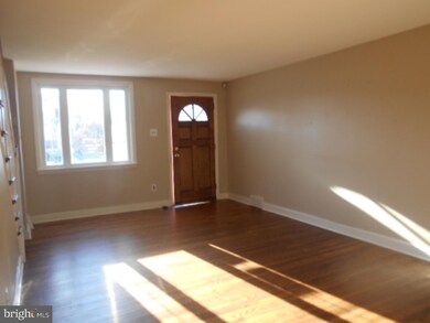 1077 Oakwood Dr, Glenolden, PA 19036 - photo 4