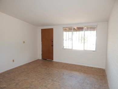 Entrance / Living Room