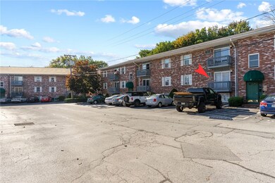 200 Manville Hill Rd unit 106, Cumberland, RI 02864 - photo 3