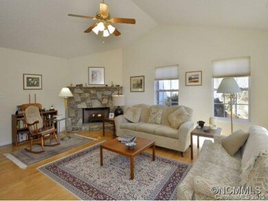 Cathedral Ceilings w/Fireplace