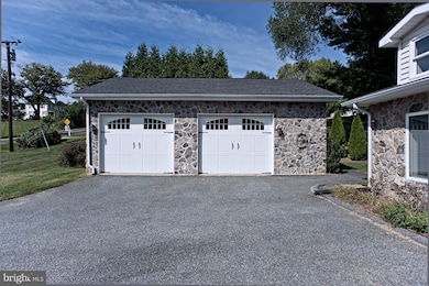 1012 Streaker Rd, Sykesville, MD 21784 - photo 3