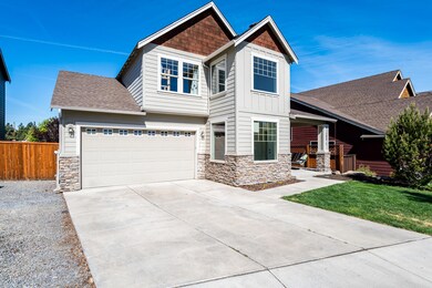 63471 Stacy Ln, Bend, OR 97701 - photo 2