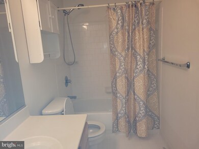 11813 Hunters Run Dr, Cockeysville, MD 21030 - photo 6