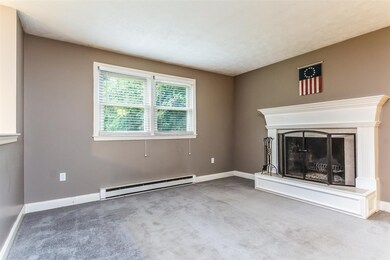 39 Sandstone Dr, Bedford, NH 03110 - photo 3