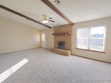 4704 S Maple Ave, Broken Arrow, OK 74011 - photo 4