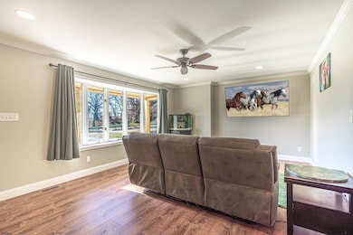 1122 Linda Ln, Vineland, NJ 08360 - photo 5