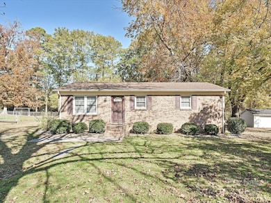 117 Sunset Ln, Bessemer City, NC 28016 - photo 2