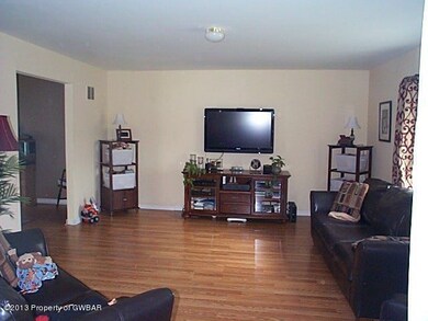 1 Creekside Dr, Shavertown, PA 18708 - photo 4