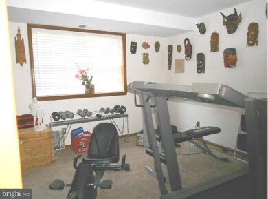 2 Club View Ln, Phoenix, MD 21131 - photo 6