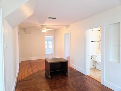 2808 56th St S unit Upper, Gulfport, FL 33707 - photo 4