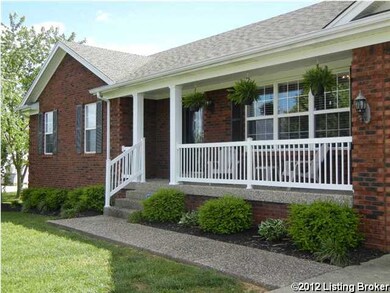 681 Helmwood Cir, Mount Washington, KY 40047 - photo 2