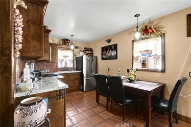 500 W Peach St, Compton, CA 90222 - photo 7